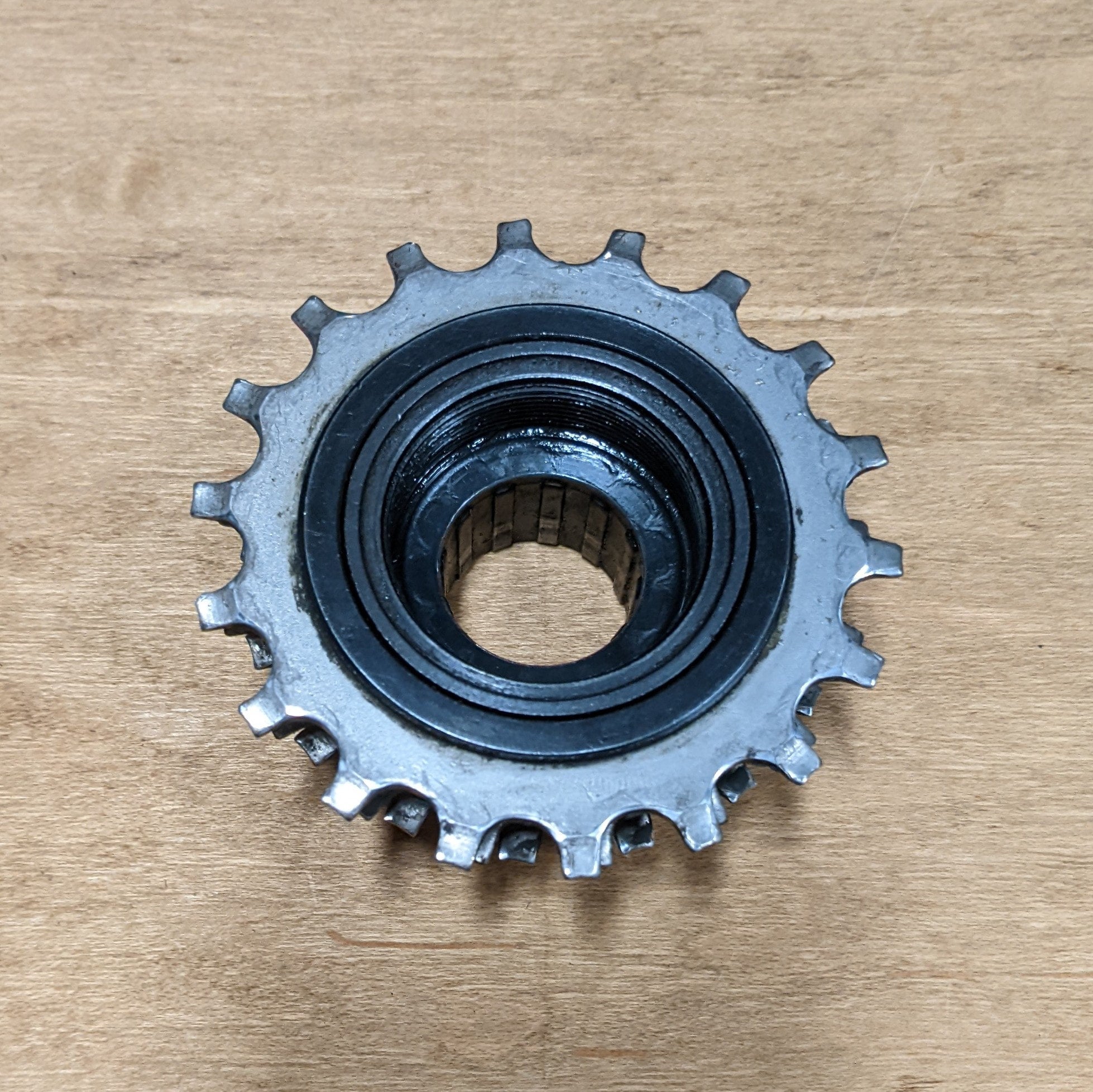 Shimano 600 MF-6208 6-speed Freewheel | Salty Dog Cyclery